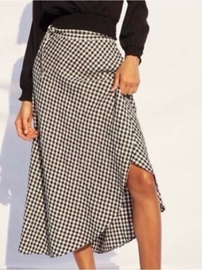 Aritzia Wilfred Eleta 100% Linen Skirt